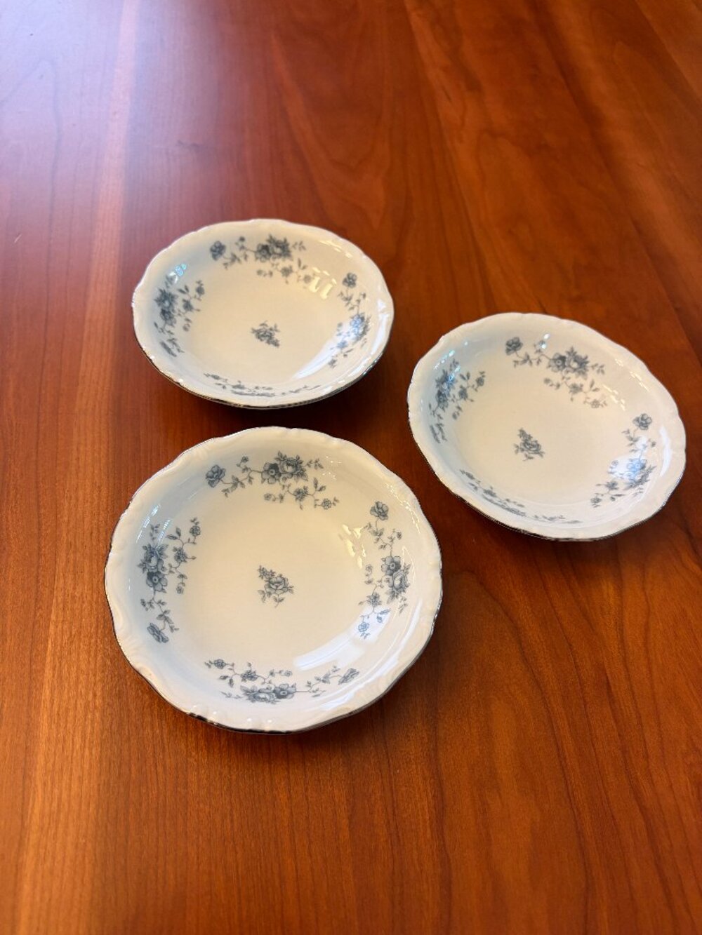 Johann Haviland Bavaria Blue Garland 5-1/4" Fruit/Berry Bowls set of 3 NEW